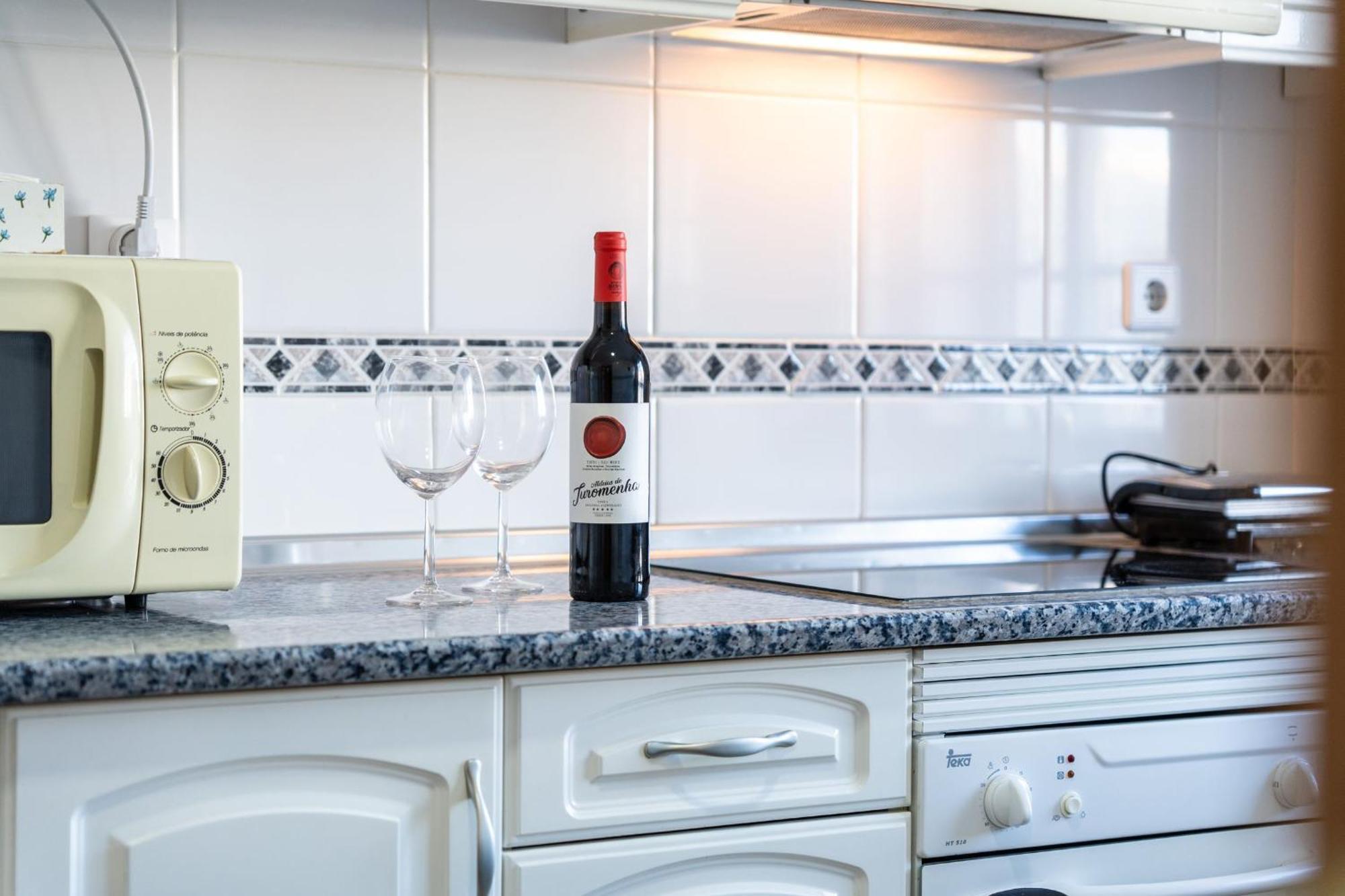 Bright & Cozy 1 Bdr Flat W/ Balcony By Lovelystay Apartment